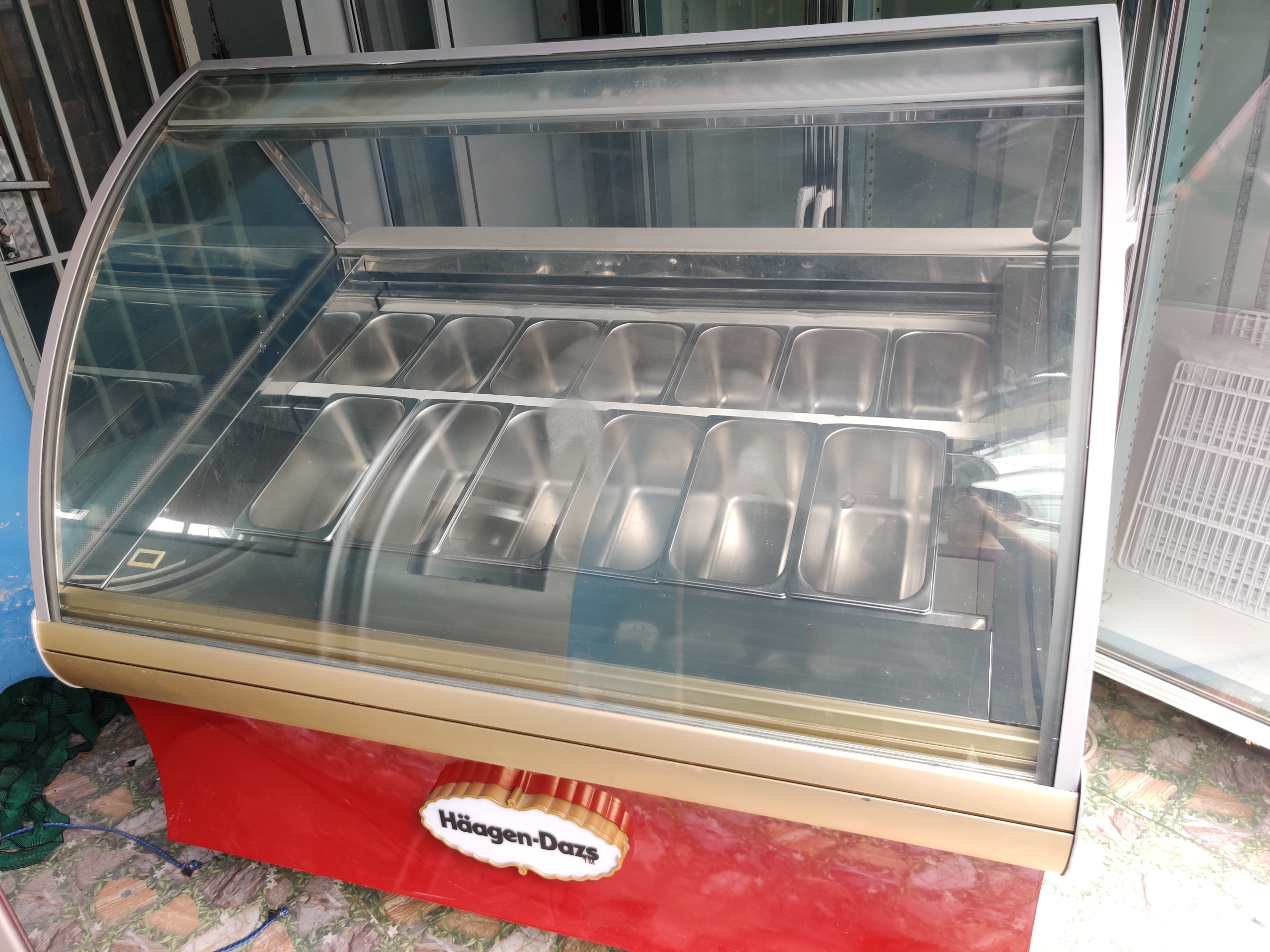 tủ đông kem 12 khay