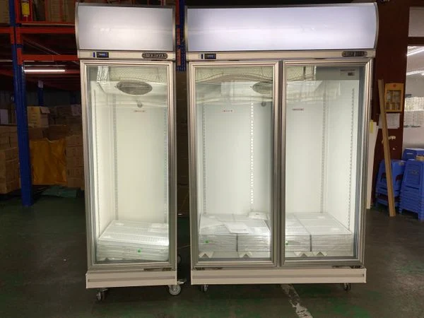 tu-dong-trung-bay-berjaya-2-canh-kinh_55e9876be0de4dbc8d2eddf5b9087158_grande